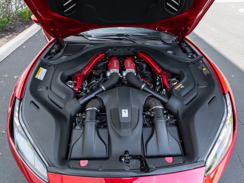 Used 2019 Ferrari Portofino RWD image 79