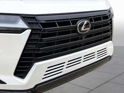 Used 2025 Lexus GX 550 w/ Accessory Package (2T) AWD/4WD image 30