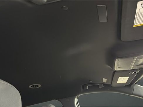 Used 2025 GMC Acadia Elevation image 47