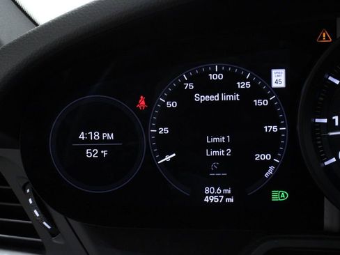 Certified 2020 Porsche 911 Carrera 4S AWD/4WD image 24
