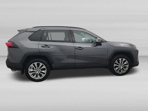 Used 2021 Toyota RAV4 XLE Premium AWD/4WD image 3