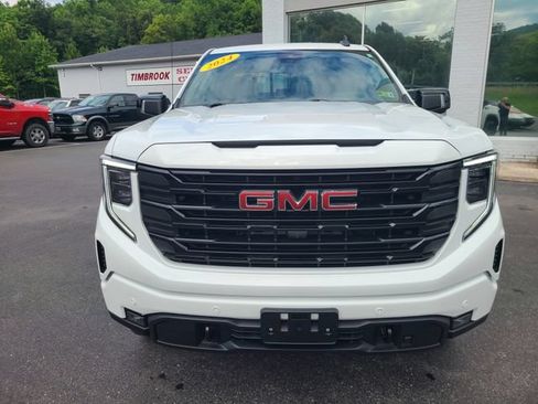 Used 2024 GMC Sierra 1500 Elevation w/ Elevation Premium Package AWD/4WD image 8