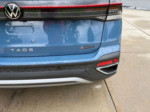 New 2026 Volkswagen Taos SE AWD/4WD image 15
