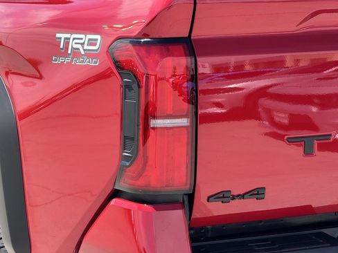 Used 2025 Toyota Tacoma TRD Off-Road image 10