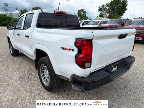 Used 2026 Chevrolet Colorado W/T AWD/4WD image 3