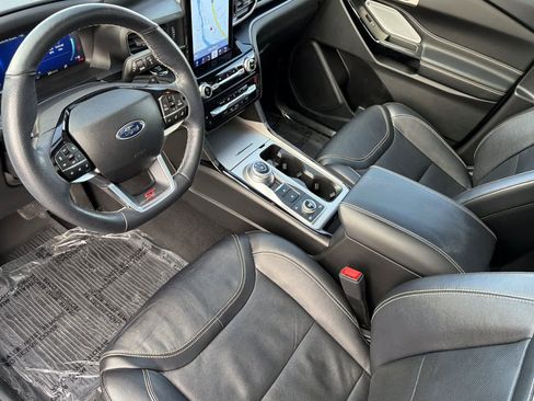 Used 2023 Ford Explorer ST w/ Equipment Group 401A AWD/4WD image 11