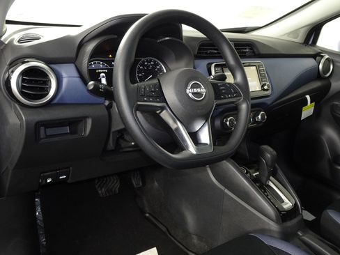 New 2025 Nissan Versa SV w/ Trunk Package FWD image 19