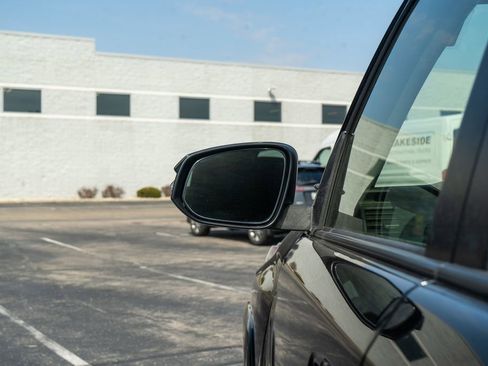 Used 2018 Toyota 4Runner TRD Off-Road Premium image 16