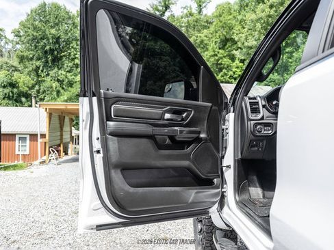 Used 2025 RAM 1500 Big Horn AWD/4WD image 17