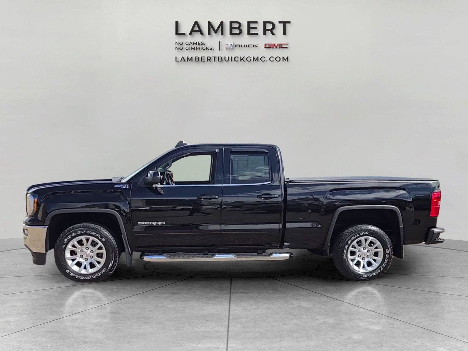 Used 2018 GMC Sierra 1500 SLE w/ SLE Value Package AWD/4WD image 2