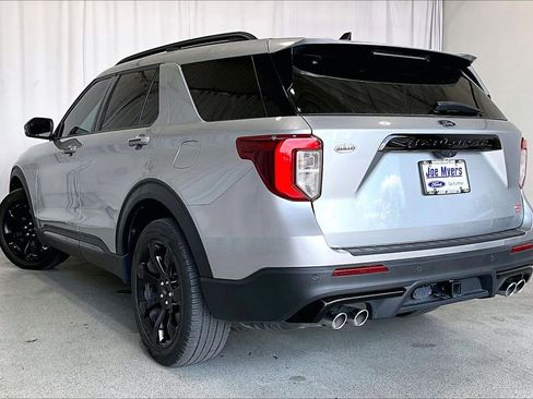 Used 2023 Ford Explorer ST w/ Equipment Group 401A image 5