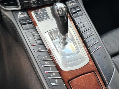 Used 2010 Porsche Panamera Turbo AWD/4WD image 18