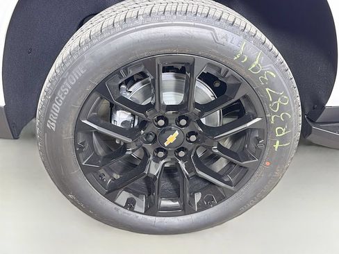 New 2026 Chevrolet Suburban RST w/ Comfort Package AWD/4WD image 30