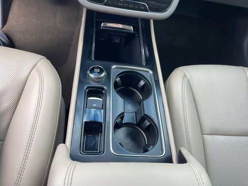 Used 2022 Lincoln Corsair Standard w/ Equipment Group 101A image 24