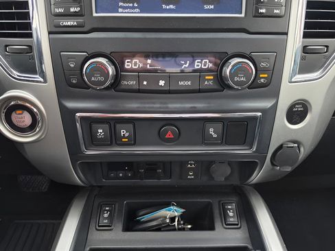 Used 2017 Nissan Titan SV RWD image 26