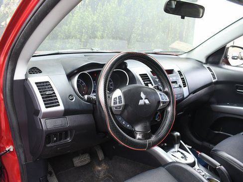 Used 2012 Mitsubishi Outlander SE AWD/4WD image 14