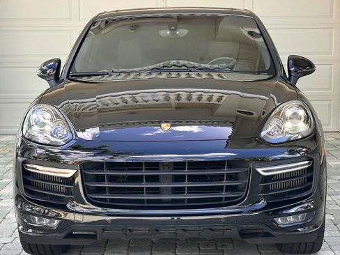 Used 2017 Porsche Cayenne GTS image 26
