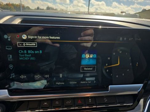 Used 2023 Chevrolet Silverado 1500 RST w/ Z71 Off-Road Package image 32