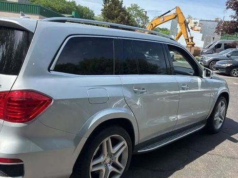 Used 2016 Mercedes-Benz GL 550 4MATIC image 9