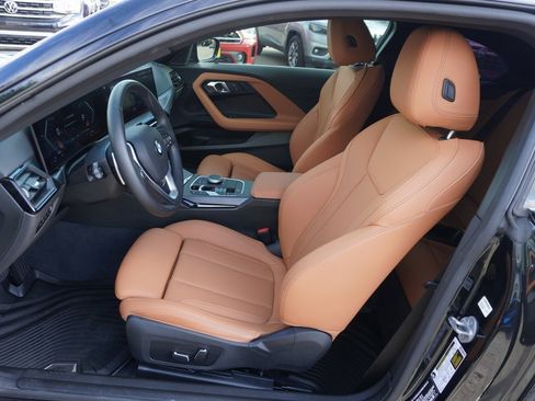 Used 2024 BMW 230i Coupe w/ Premium Package image 7