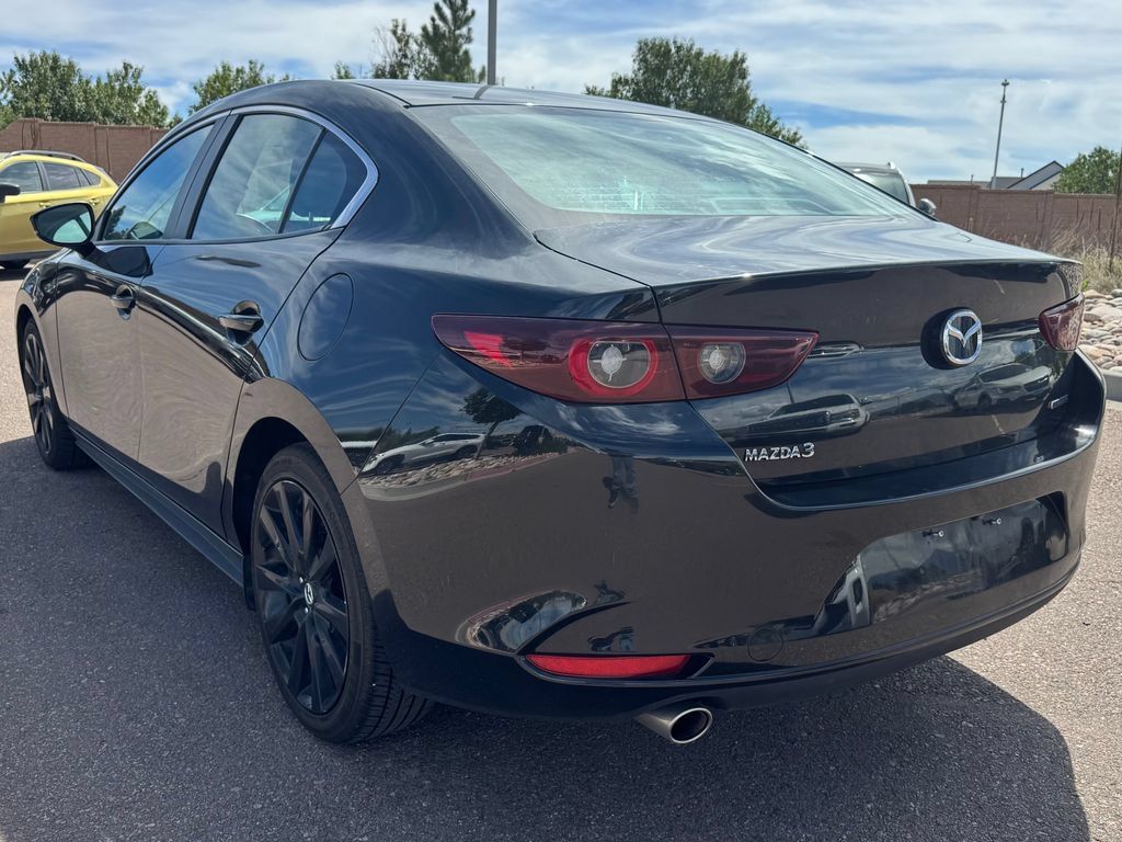 Used 2024 MAZDA MAZDA3 s FWD image 4