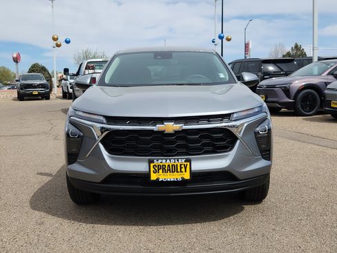 New 2026 Chevrolet Trax LS w/ LS Convenience Package FWD image 5