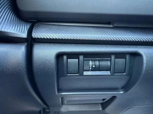 Used 2024 Subaru Crosstrek 2.0i Premium w/ Crosstrek Mirror Package image 20