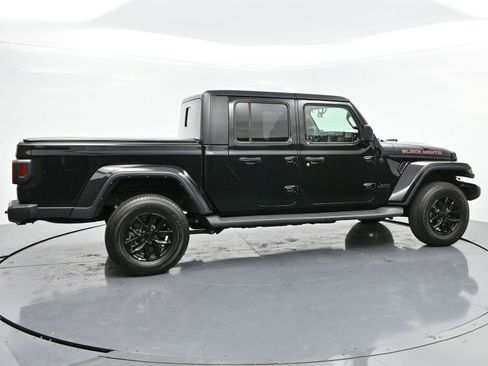 Used 2023 Jeep Gladiator Sport image 8
