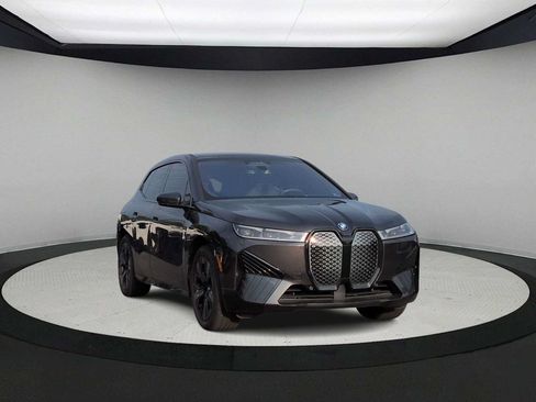 Used 2024 BMW iX xDrive50 w/ Premium Package AWD/4WD image 2