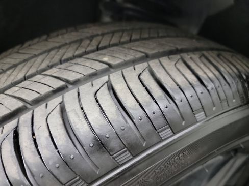 Certified 2025 Honda HR-V Sport image 30