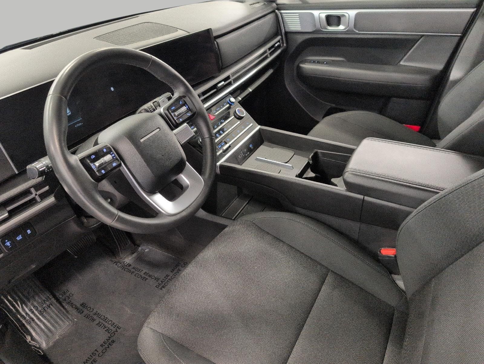 Used 2024 Hyundai Santa Fe SE AWD/4WD image 10