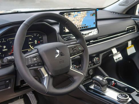 New 2026 Mitsubishi Outlander SEL FWD image 34