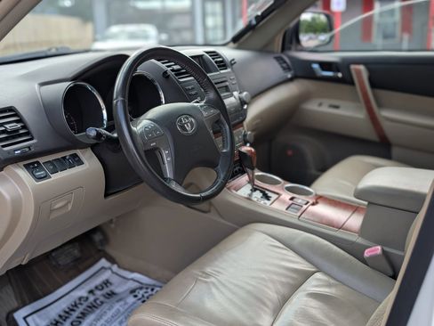 Used 2009 Toyota Highlander Limited FWD image 11
