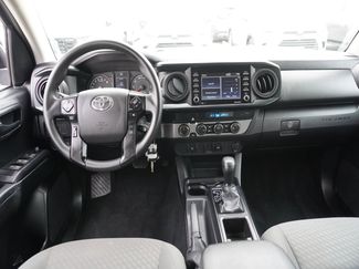 Used 2022 Toyota Tacoma SR video 2