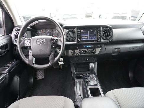 Used 2022 Toyota Tacoma SR image 2