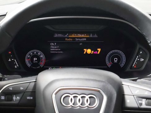 Used 2023 Audi Q3 2.0T Premium Plus w/ Premium Plus Package AWD/4WD image 22