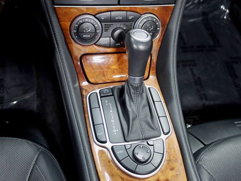 Used 2009 Mercedes-Benz SL 550 image 22