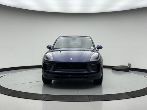 Used 2025 Porsche Macan image 6