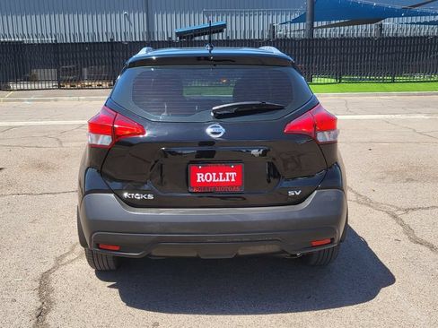 Used 2019 Nissan Kicks SV FWD image 8