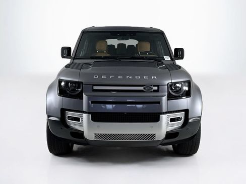 Used 2023 Land Rover Defender 110 SE AWD/4WD image 8
