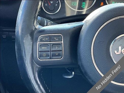 Used 2012 Jeep Wrangler Unlimited Rubicon w/ Dual Top Group AWD/4WD image 14