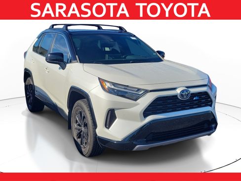 Used 2022 Toyota RAV4 XSE AWD/4WD image 1