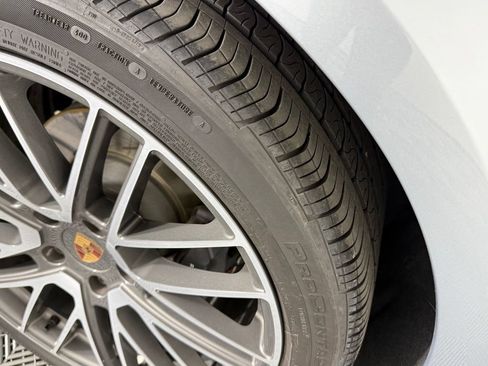 Certified 2024 Porsche Panamera 4 AWD/4WD image 16