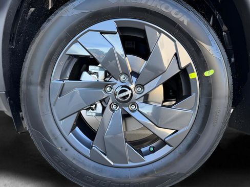 New 2026 Nissan Rogue SV image 31