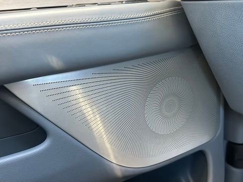 Used 2021 Lincoln Navigator L Black Label w/ Cargo Convenience Package image 19