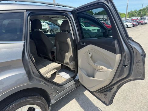 Used 2013 Ford Escape SE FWD image 10