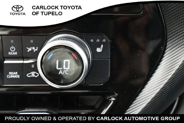 Used 2024 Toyota Highlander XSE FWD image 34