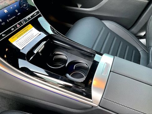 New 2026 Mercedes-Benz GLC 300 image 11