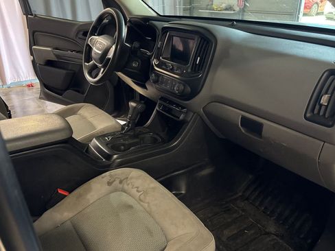 Used 2021 GMC Canyon Elevation Standard w/ Convenience Package RWD image 17