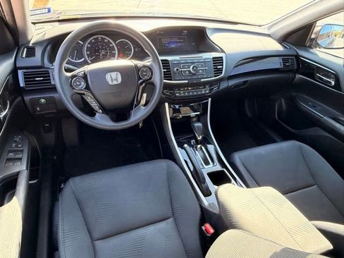 Used 2017 Honda Accord LX image 11